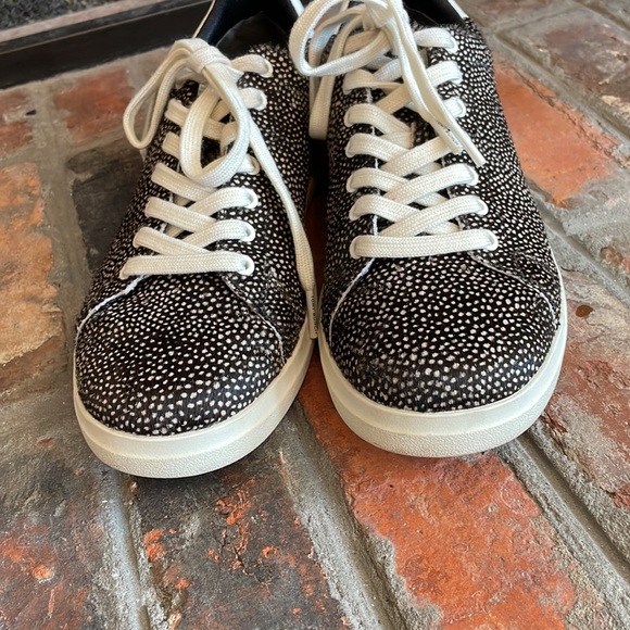 TORY BURCH HOWELL LEATHER AND CALF HAIR TENNIS SHOES SIZE 9.5 - Picture 8 of 10